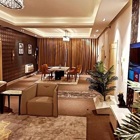 Sujimoto Residences Macdonald Lagos Esterno foto