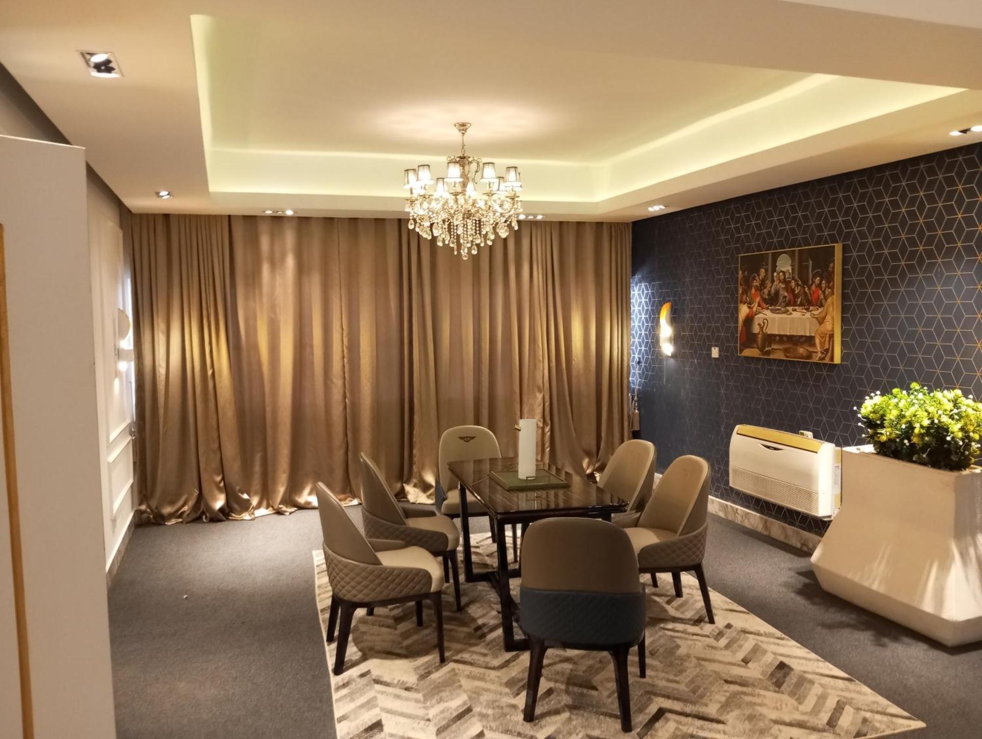 Sujimoto Residences Macdonald Lagos Esterno foto