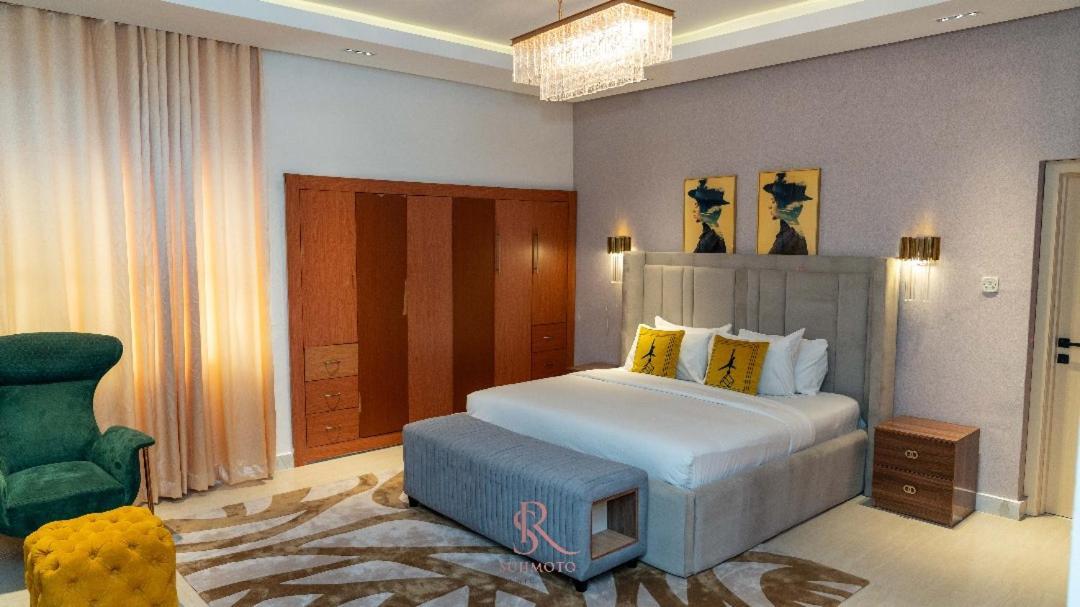 Sujimoto Residences Macdonald Lagos Esterno foto