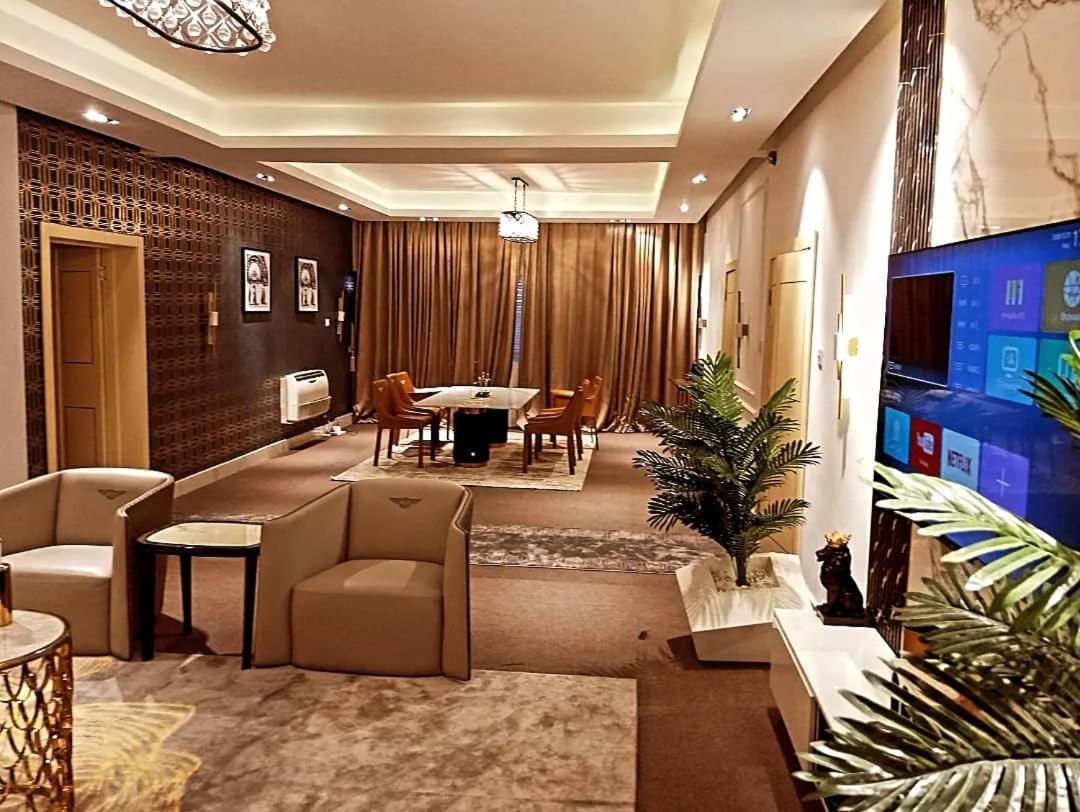 Sujimoto Residences Macdonald Lagos Esterno foto