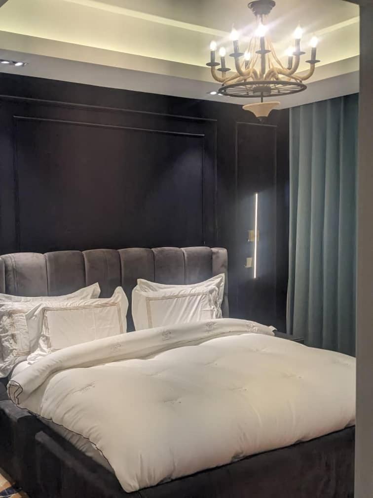 Sujimoto Residences Macdonald Lagos Esterno foto