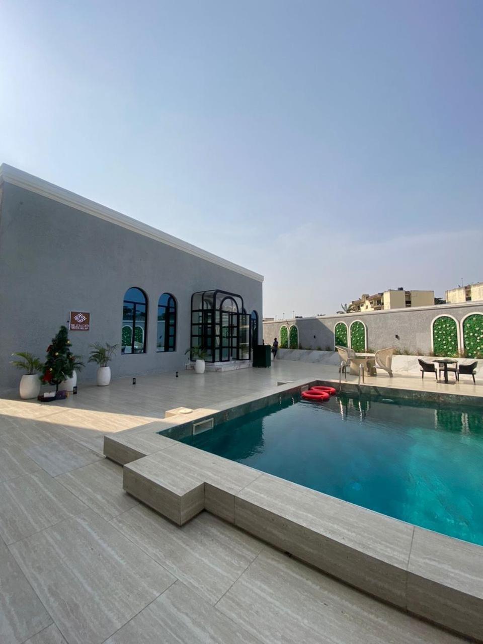 Sujimoto Residences Macdonald Lagos Esterno foto