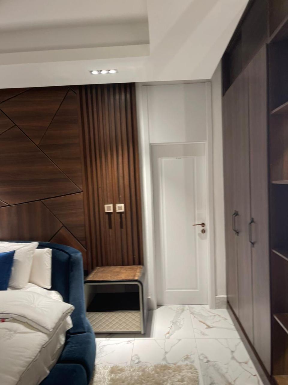 Sujimoto Residences Macdonald Lagos Esterno foto