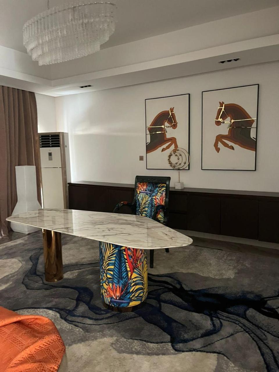 Sujimoto Residences Macdonald Lagos Esterno foto