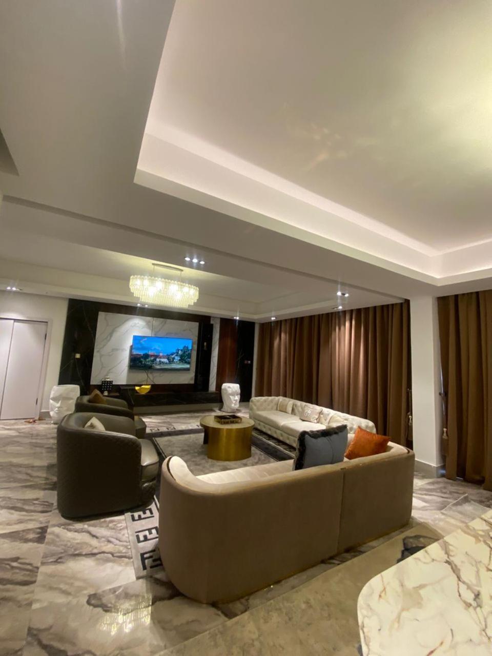 Sujimoto Residences Macdonald Lagos Esterno foto