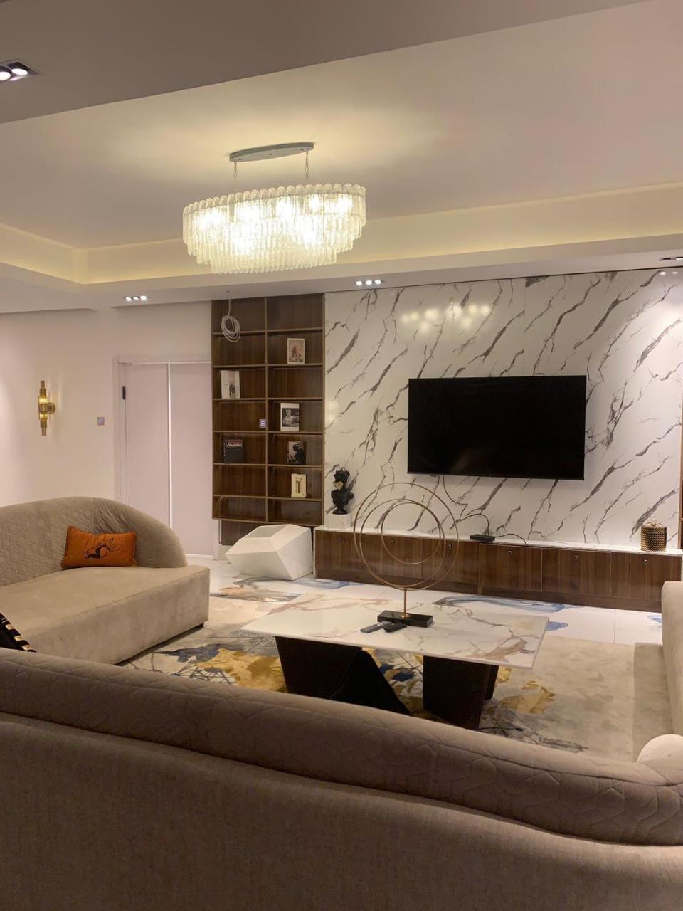 Sujimoto Residences Macdonald Lagos Esterno foto